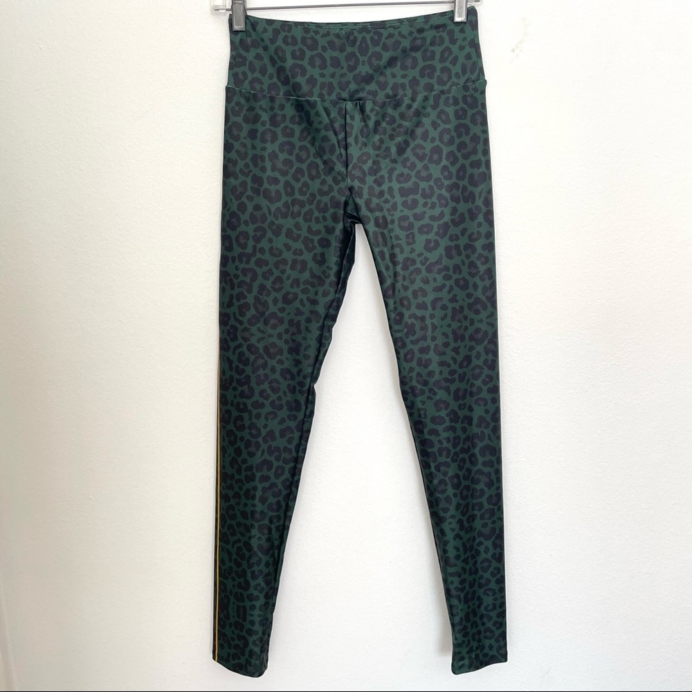 Goldsheep Leggings Womens Size Large Green Leopard Mid Rise Activewear Yoga